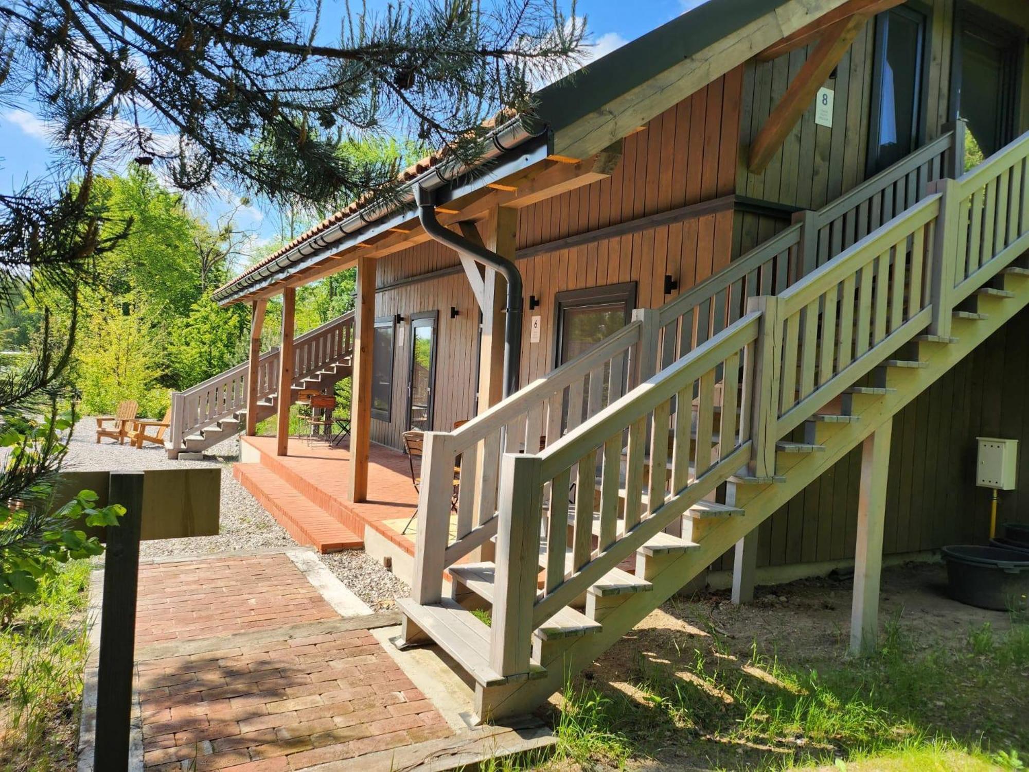Oberza Pod Zlotym Prosiakiem Hotel Nieborow Exterior photo